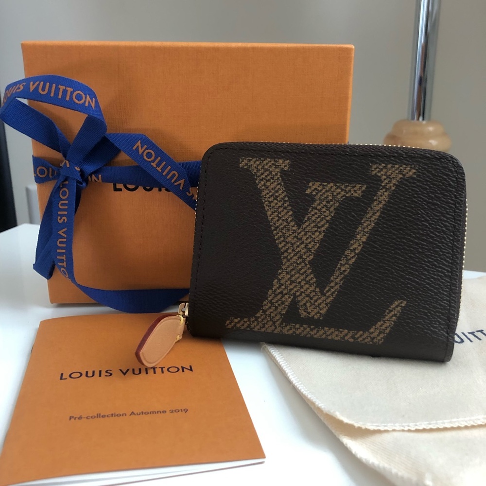 Louis Vuitton zippy coin purse giant monogram